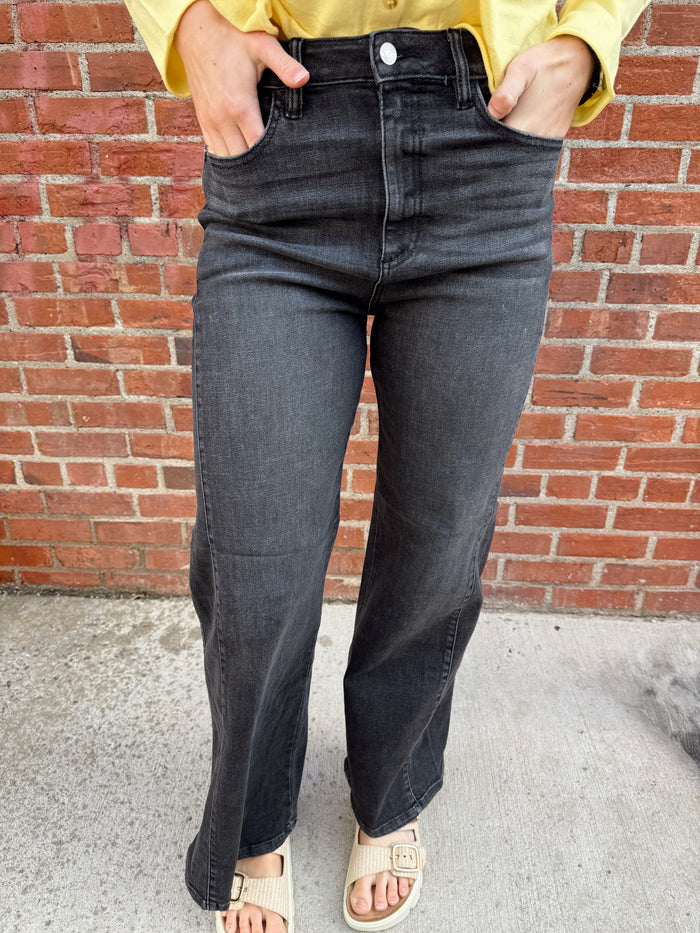 Bennet Black Wide Leg Jean