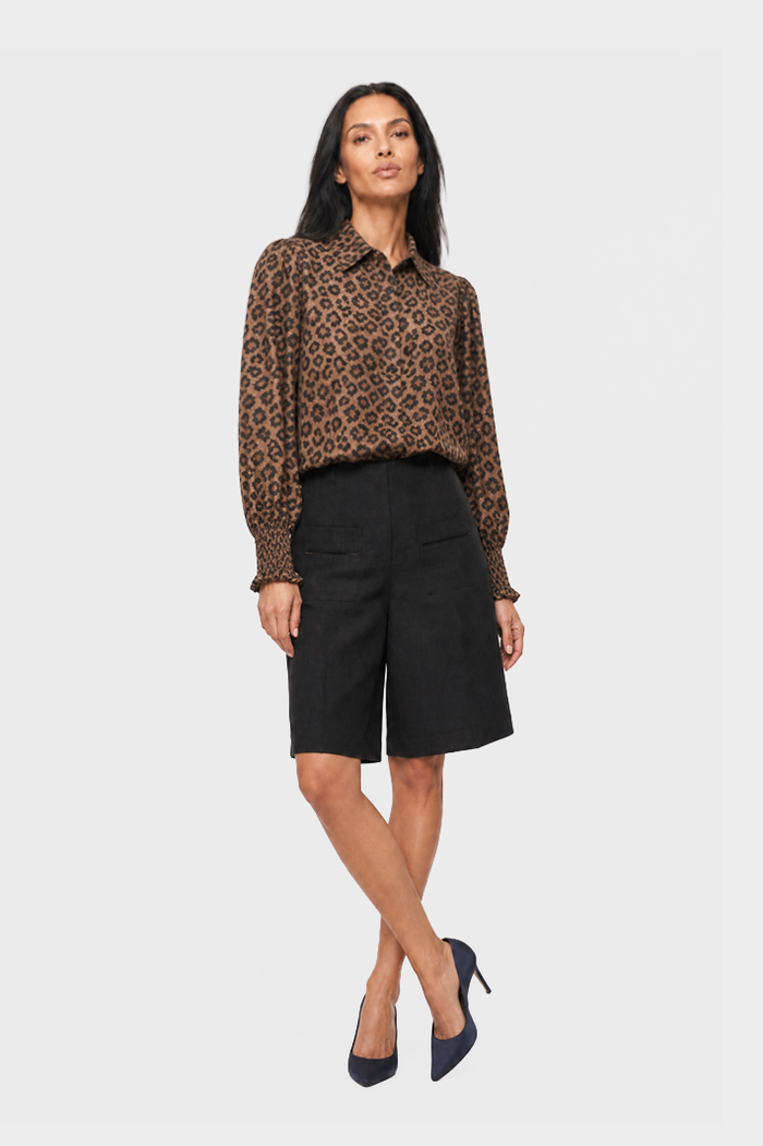 Bermuda Linen Short In Black