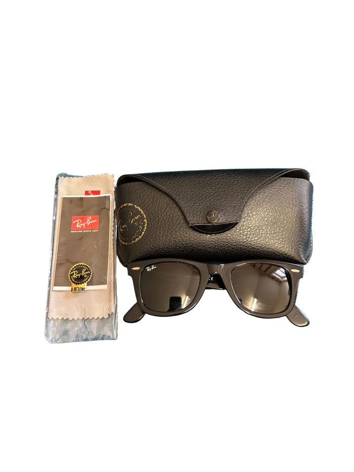 Black Ray-Ban original Wayfarer RB2140 sunglasses pre loved