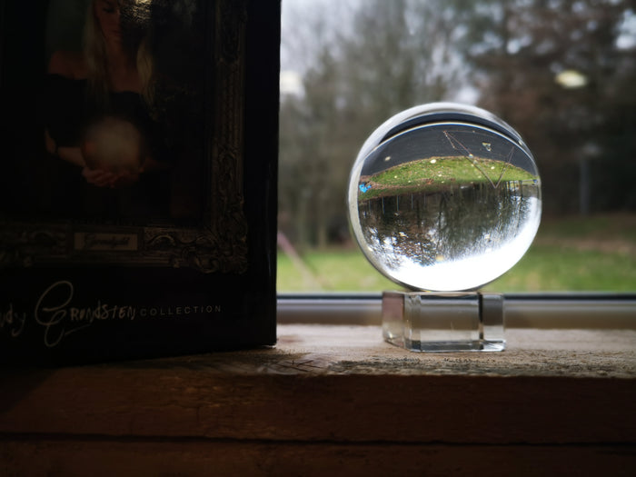 Earthstore® Cindy Grundsten Crystal Ball - gazing or crystal visioning, manifest, scrying
