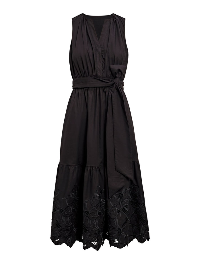 Dahlia Petite Embroidered Midi Dress Forever New