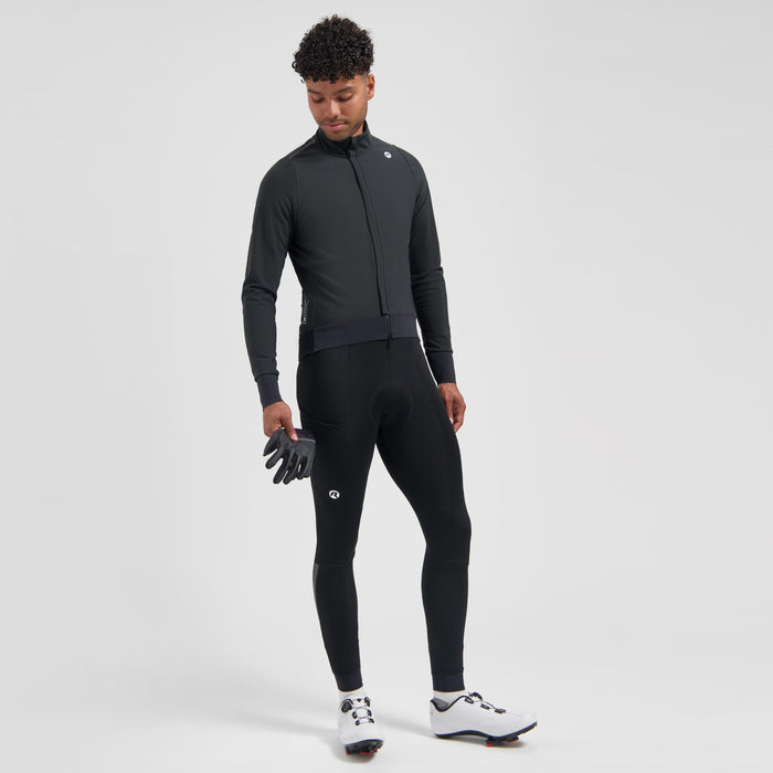 Rogelli Distance II fietsjack heren zwart gedragen totaalshot.