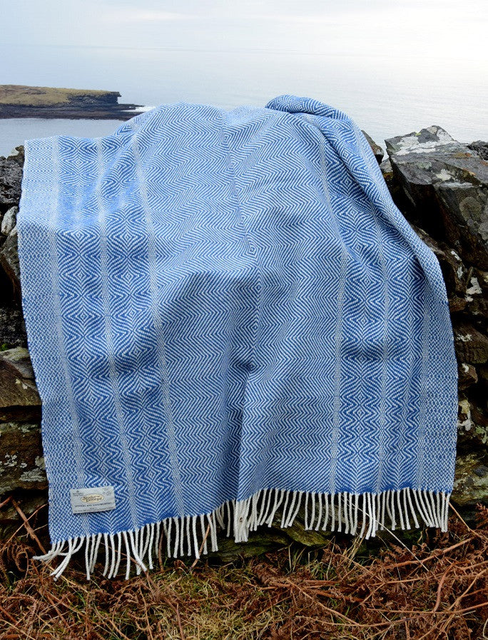 Donegal Tweed Large Undulating Twill Throw - Cornflower #color_cornflower