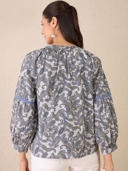 Effortless elegance in soft cotton with a timeless paisley charm