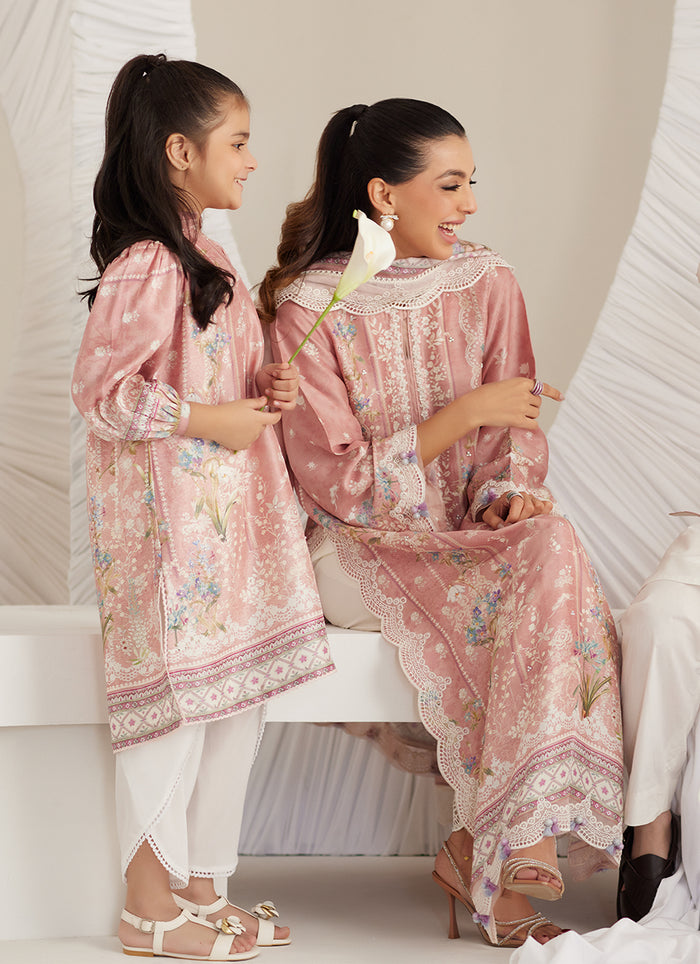 Elara Blossom With Pants