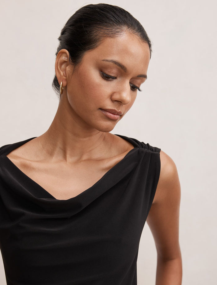 Jae Petite Bubble Back Hardware Maxi Dress Forever New