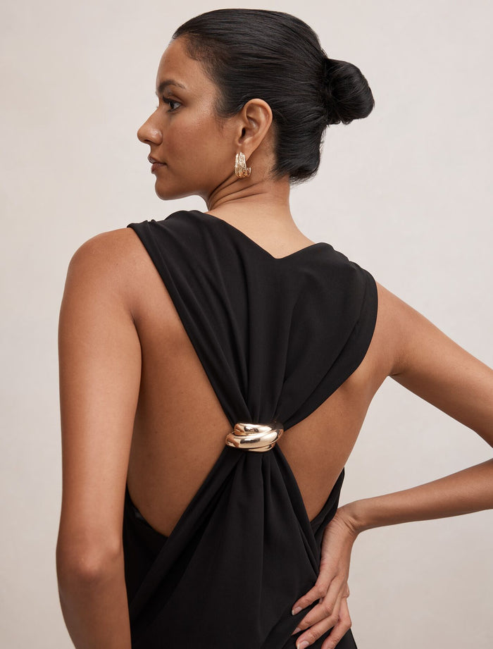 Jae Petite Bubble Back Hardware Maxi Dress Forever New