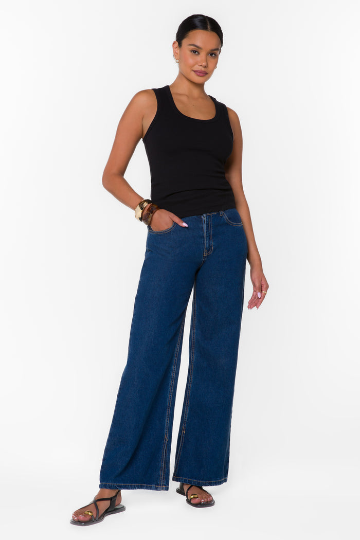 Larisa Black Tank