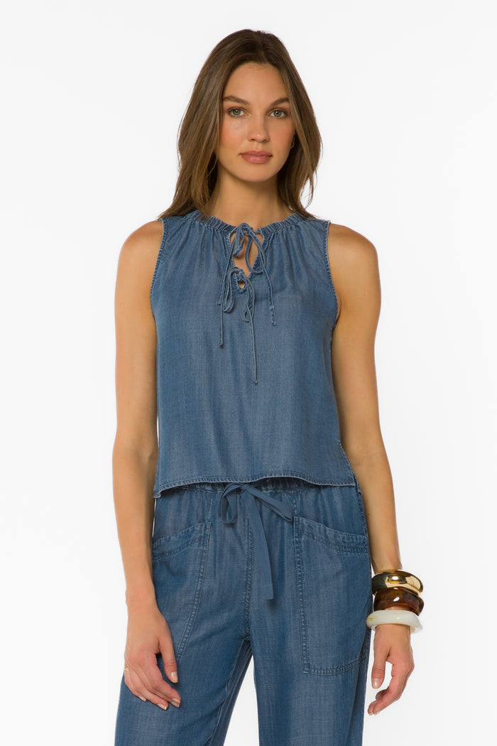 Layla Calva Tank