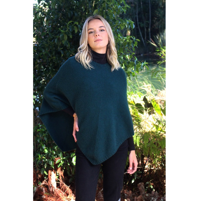 Lothlorian - Plain Poncho (9982)Tasman