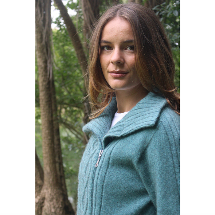 Lothlorian Merino - Possum Offset Cable Jacket (9825)Sage