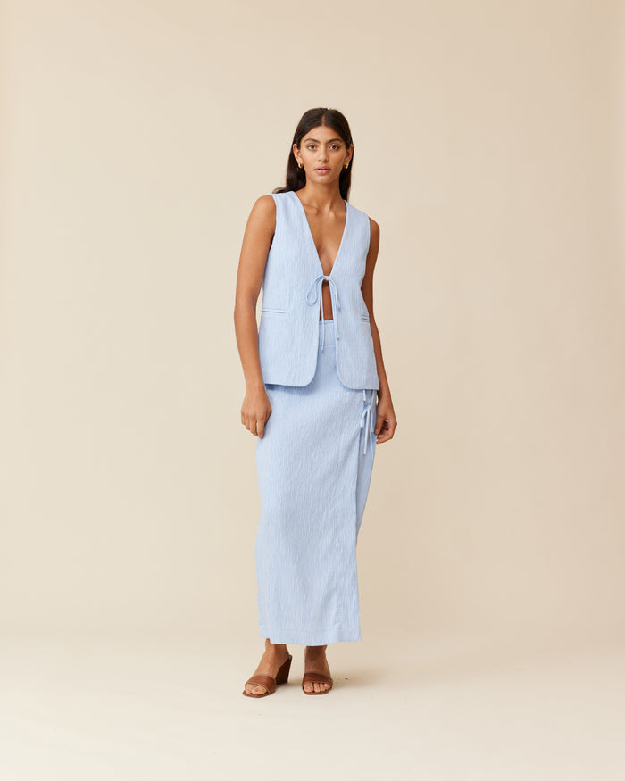 LOU TIE VEST PASTEL BLUE