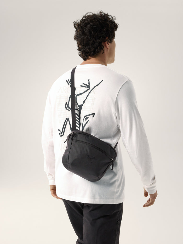 Mantis 2 Waistpack Black II - Arc'teryx Australia
