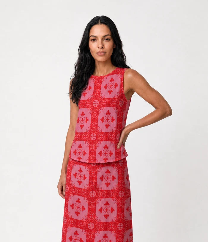 Margo Linen Top In Granada