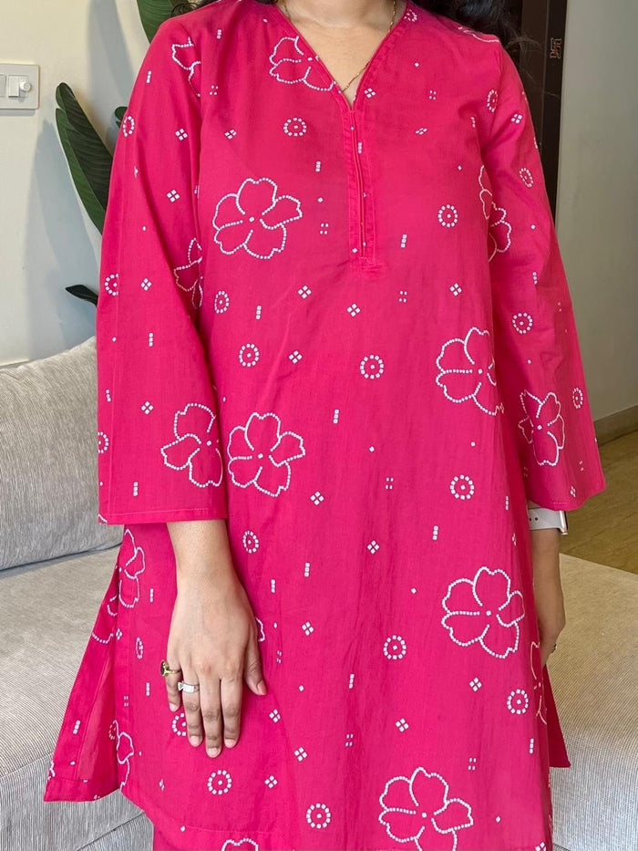 Meeta Bandhej Farshi Salwar Suit- Pink