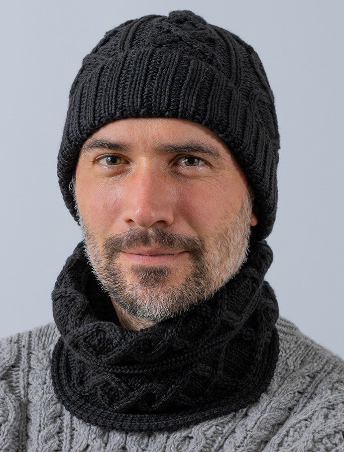 Men's Aran Super Soft Merino Wool Hat - Black #color_black