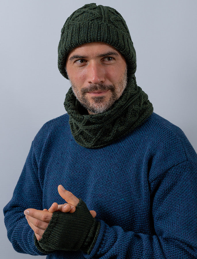 Men's Aran Super Soft Merino Wool Hat - Seaweed Green #color_seaweed-green