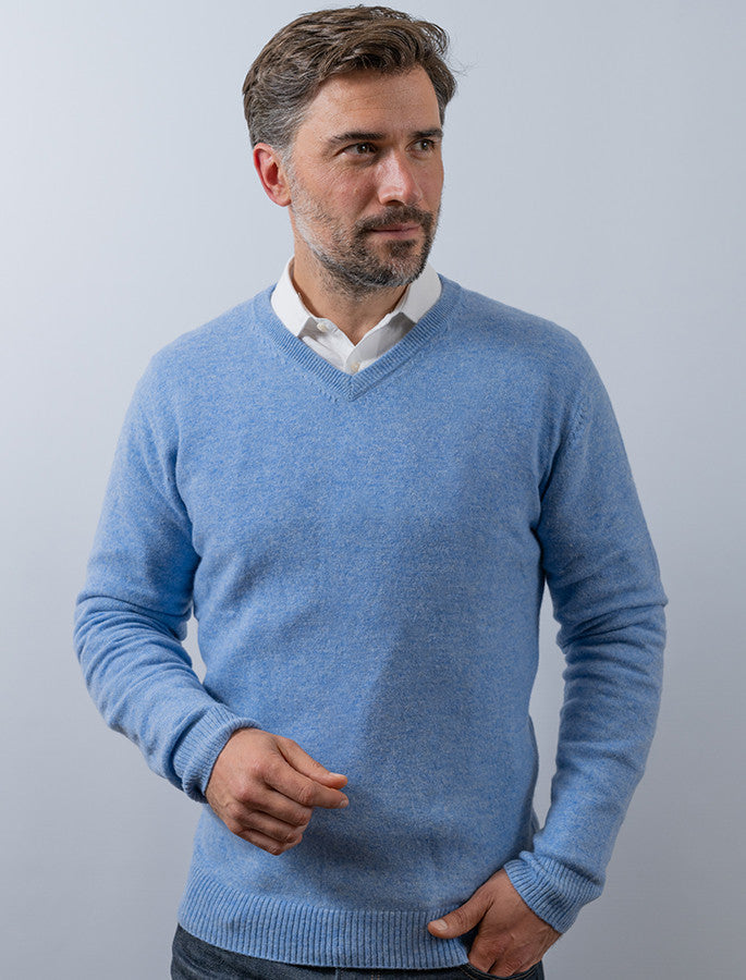 Mens Lambswool V-Neck Sweater - Skyline Blue #color_sky-blue