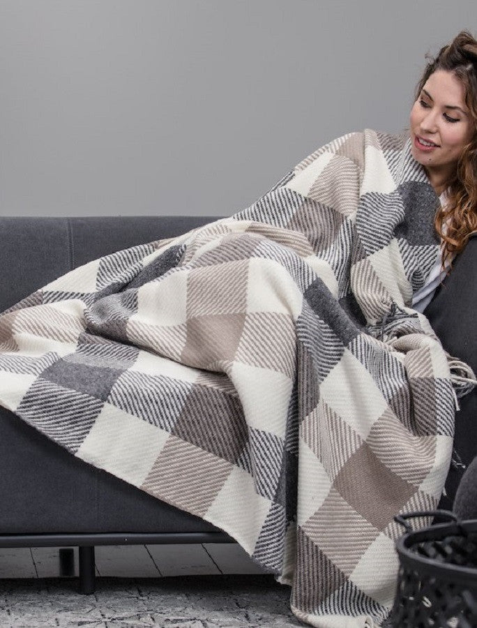 Merino Throw - Classic Check #color_classic-check
