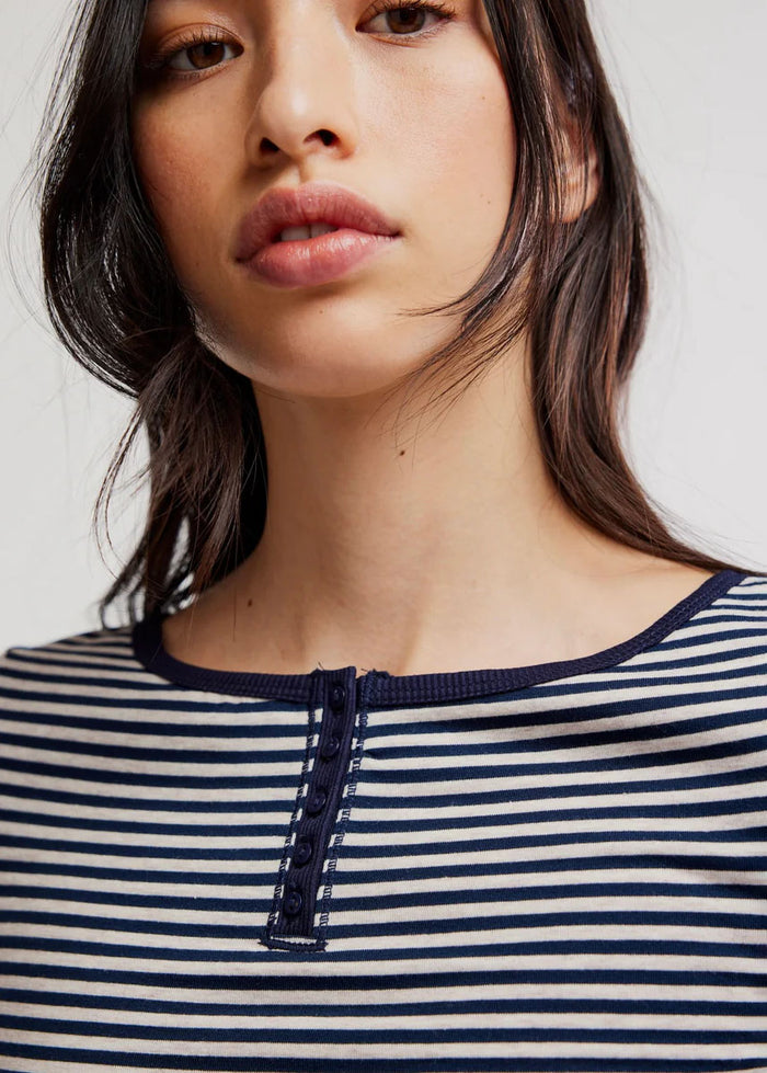 Morning Pages Henley - Navy Combo