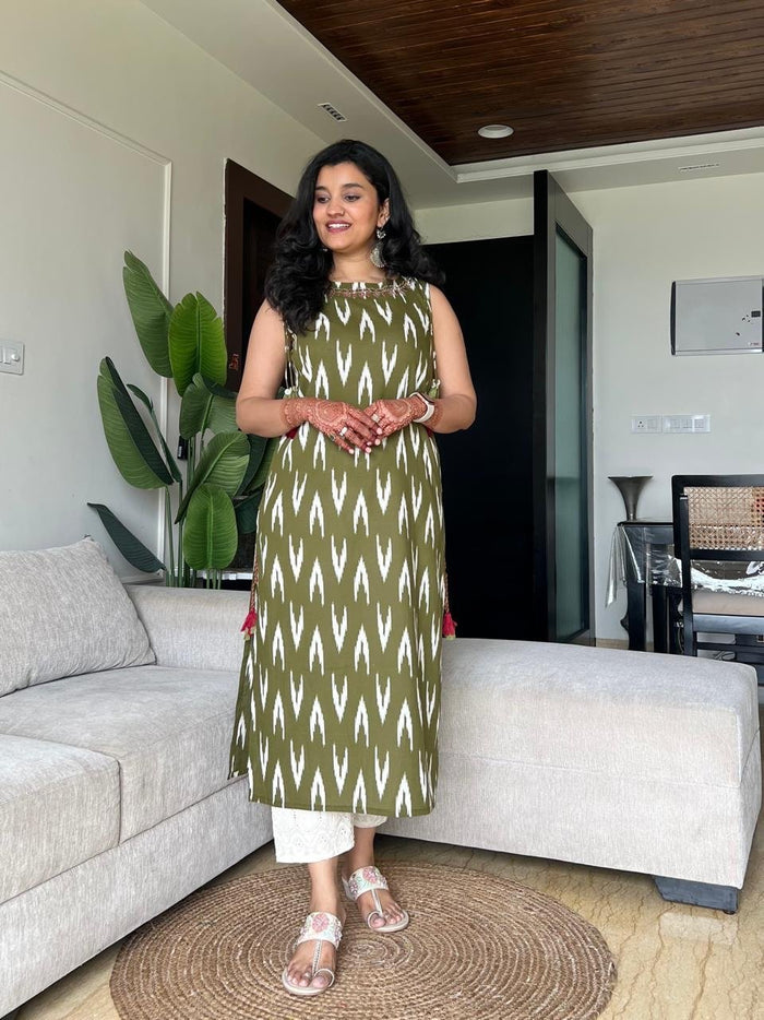 Roshni Sleeveless Cotton Tassel Kurta- Ikkat Green