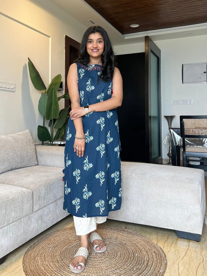 Roshni Sleeveless Cotton Tassel Kurta- Indigo