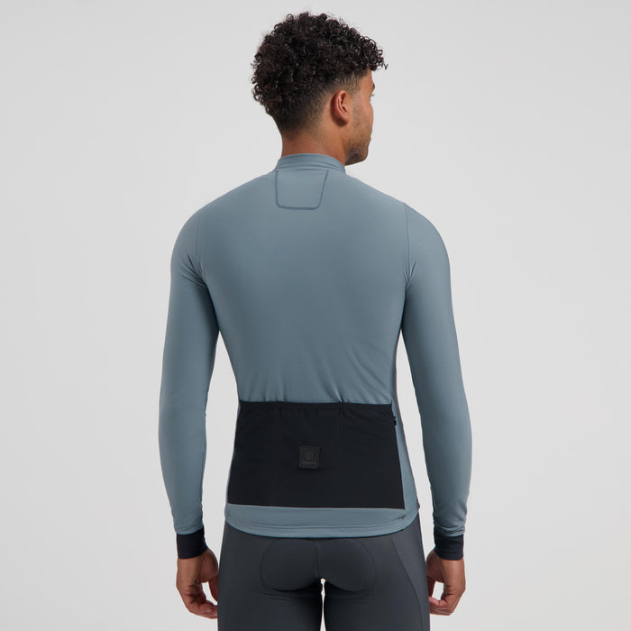 Rogelli Signature fietsshirt heren ardesia lange mouw gedragen achterkant.