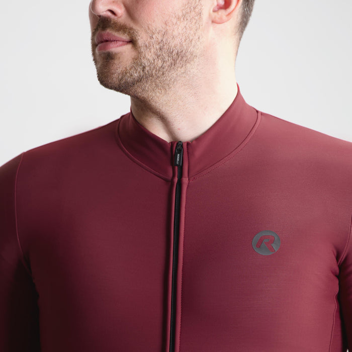 Detail van Rogelli Signature fietsshirt heren rood lange mouw voorkant.