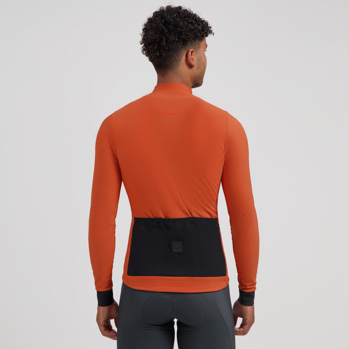 Rogelli Signature fietsshirt heren oranje lange mouw gedragen achterkant.