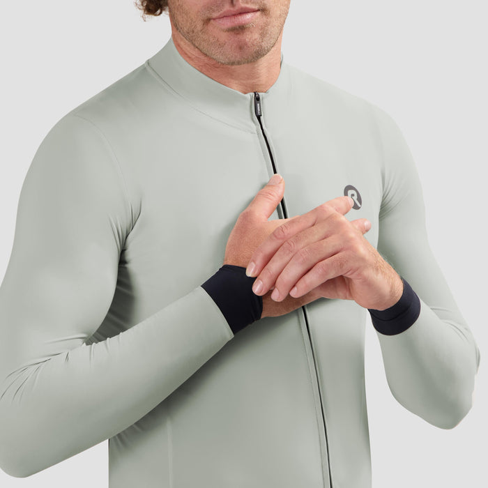 Detail van Rogelli Signature Light fietsshirt heren grijs mouwen.