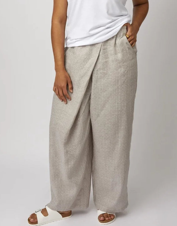 Studio Trousers Sewing Pattern, Naomi Ito for Nani Iro