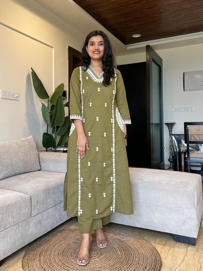 Surya Embroidered Fancy Pant Set- Green