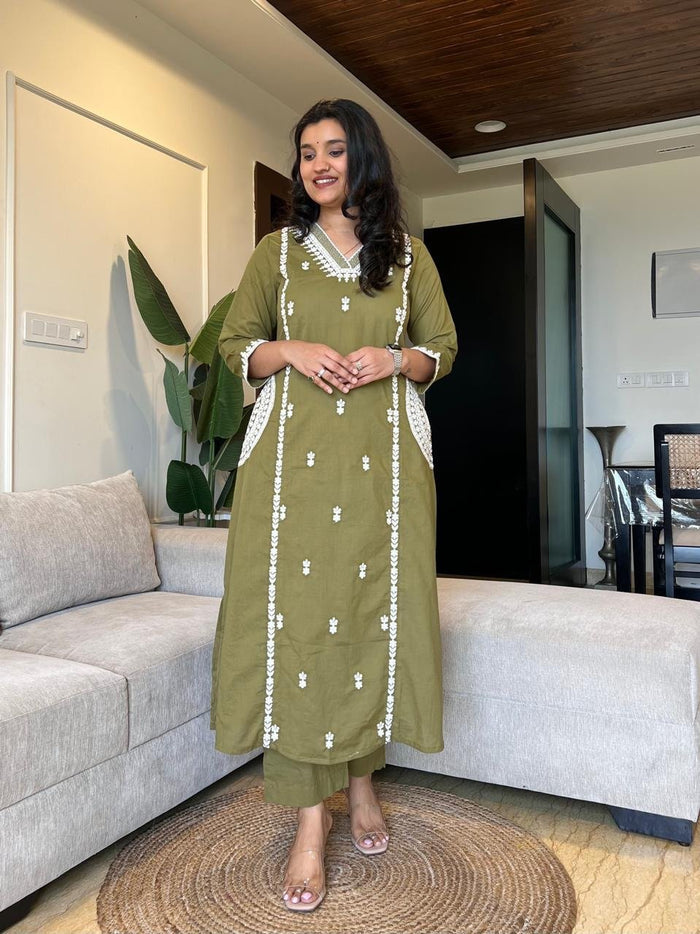 Surya Embroidered Fancy Pant Set- Green