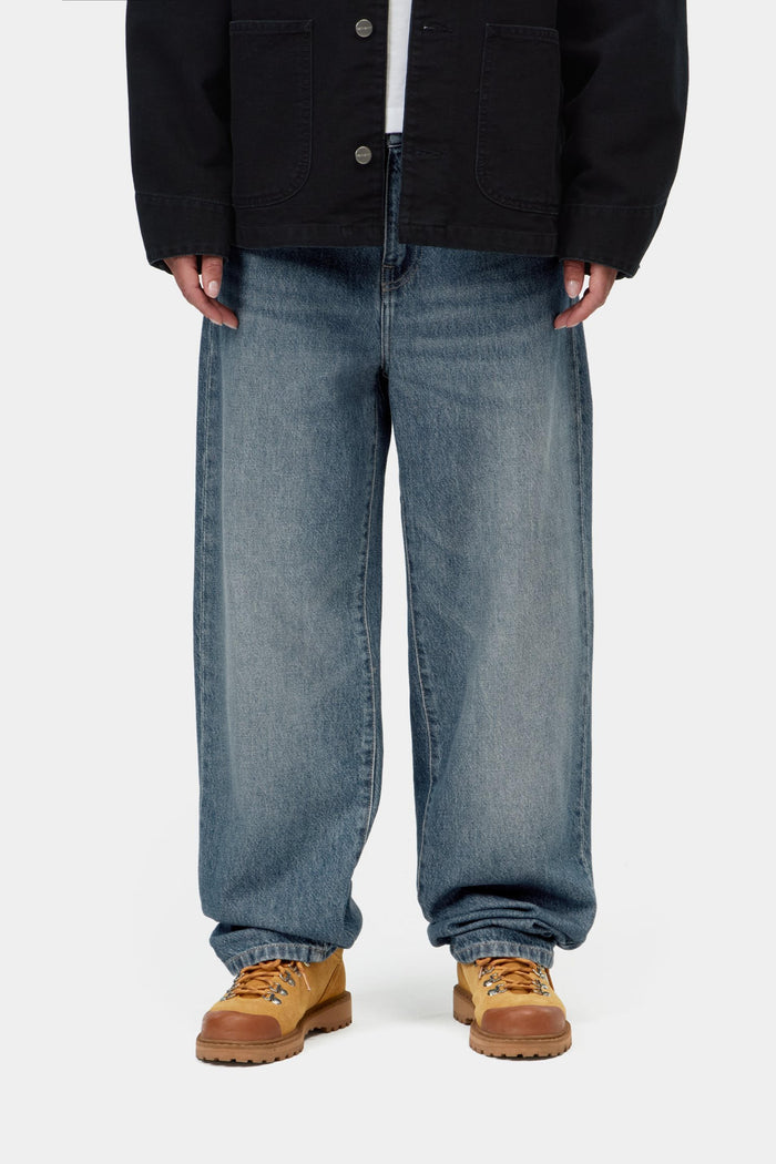 W Arin Pant