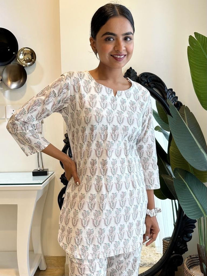 White Flower Booti Lounge Set