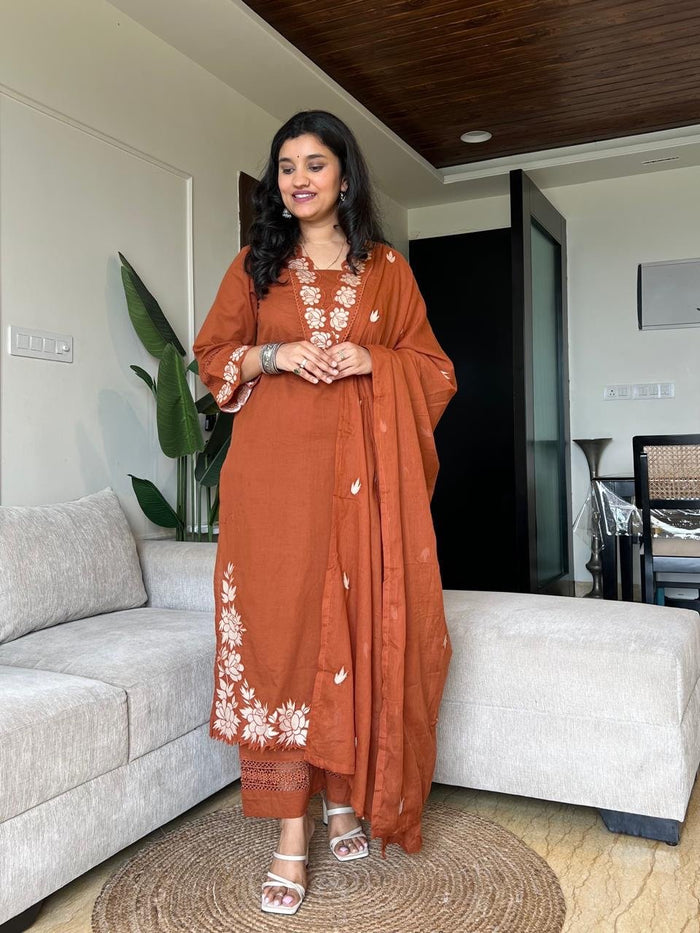 Yasha Luxe Cutwork Mulmul Set